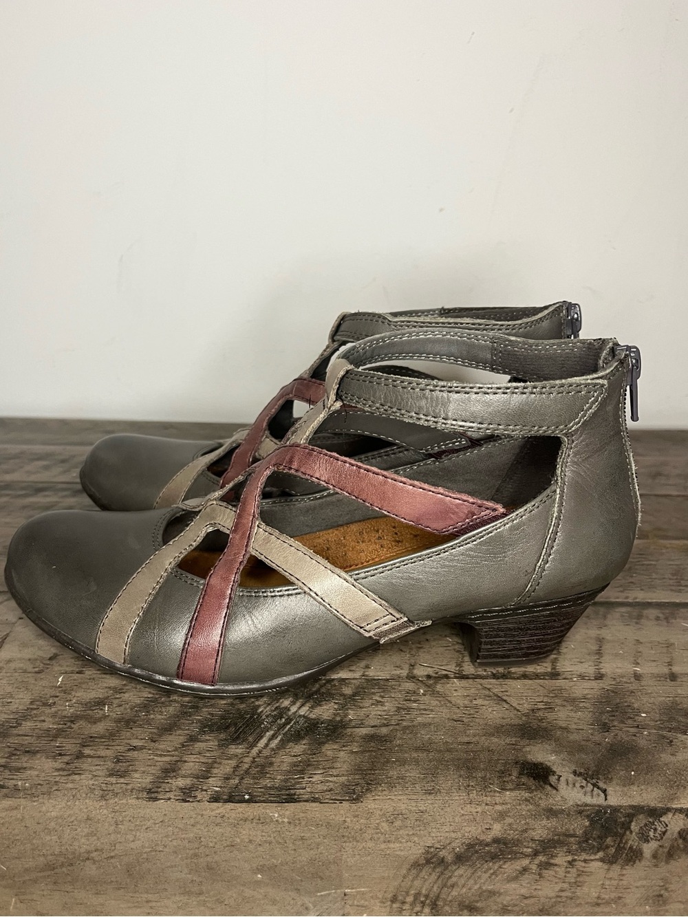 Rockport Cobb Hill Collection Criss Cross Cut Out Heels